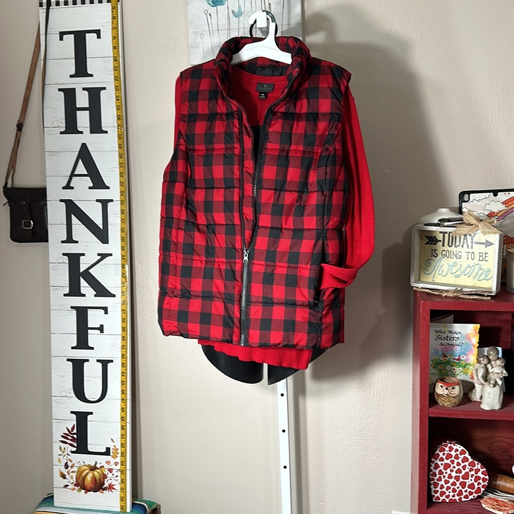 Ruff Hewn Puffer Red Checkered Vest bundle  NWT Sweater red MP Worthington